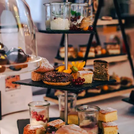 Ξενοδοχείο Patrix Hotel, Restaurant, Bar