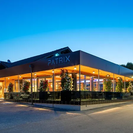 Hotel Patrix Hotel, Restaurant, Bar 4*
