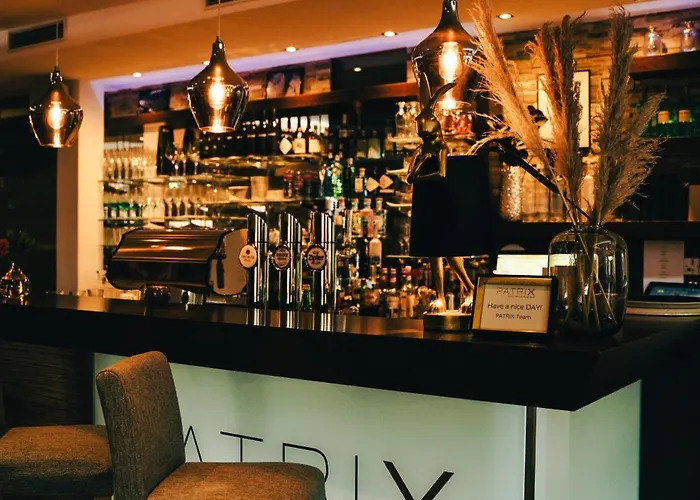 Patrix Hotel, Restaurant, Bar Hotel