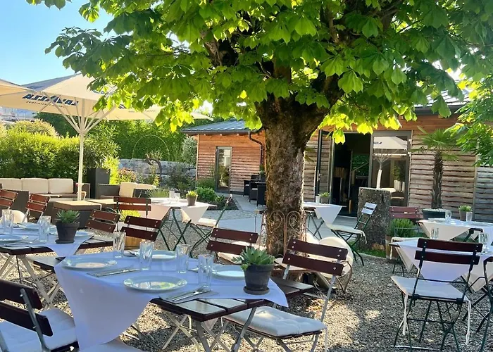 Patrix Hotel, Restaurant, Bar