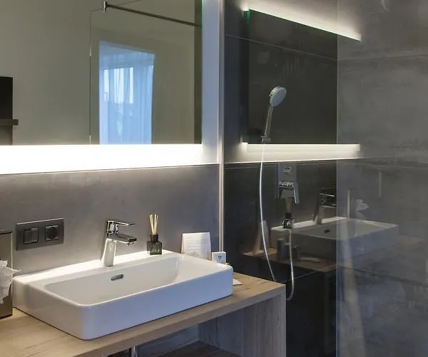 Hotel Patrix Hotel, Restaurant, Bar