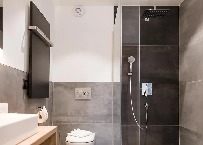 Hotel Patrix Hotel, Restaurant, Bar