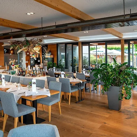 Patrix Hotel, Restaurant, Bar Hotel